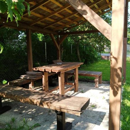 Ubytovani Pod Jilmem Zumberk Buitenkant foto