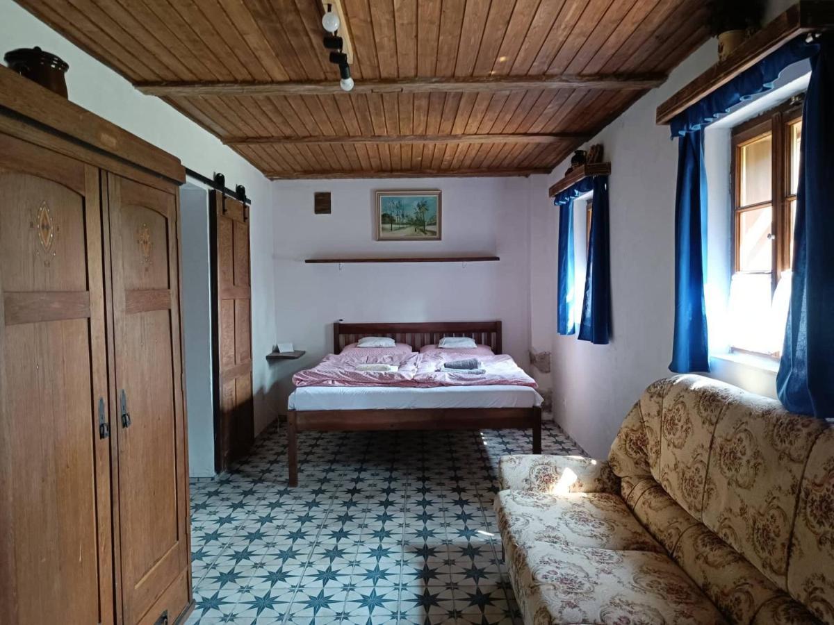 Ubytovani Pod Jilmem Zumberk Buitenkant foto